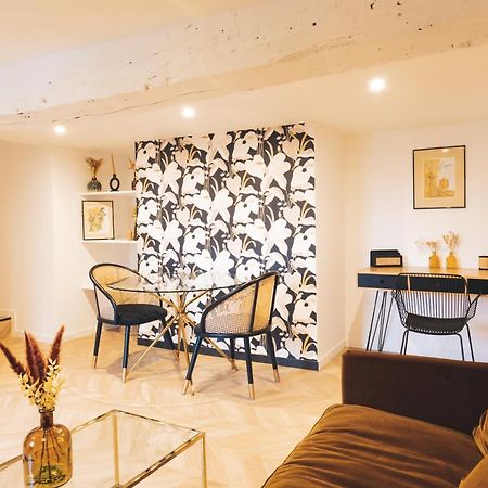 Le Petit Martray - Au Coeur Du Centre Ville ล็องบาล ภายนอก รูปภาพ